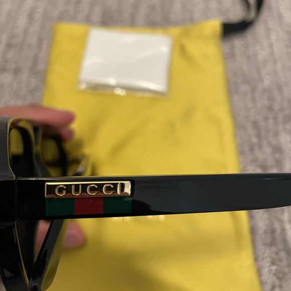 Authentic Gucci GG0767S sunglasses - Picture 5 of 7